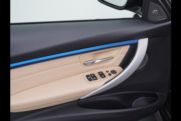 BMW 3 Serie Touring 330i AUT-8 M-Sport Pack Leder+Memory Harman&Kardon® Audio Adap.Cruise Apple Carplay Head-Up Navi 19" Virtual CockpitCame Lmv  Stoelverwarming DAB Elek.Achterklep Zwarte-Hemel Adaptieve Led Wifi Surround Camera Origineel Nederlandse Auto Zeer compleet! € 71.000 nieuwprijs !