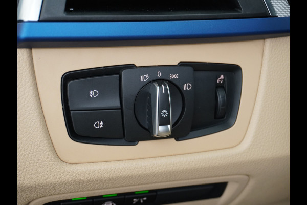 BMW 3 Serie Touring 330i AUT-8 M-Sport Pack Leder+Memory Harman&Kardon® Audio Adap.Cruise Apple Carplay Head-Up Navi 19" Virtual CockpitCame Lmv  Stoelverwarming DAB Elek.Achterklep Zwarte-Hemel Adaptieve Led Wifi Surround Camera Origineel Nederlandse Auto Zeer compleet! € 71.000 nieuwprijs !