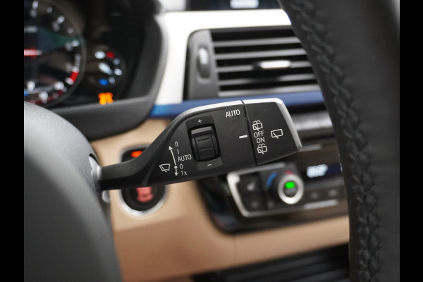 BMW 3 Serie Touring 330i AUT-8 M-Sport Pack Leder+Memory Harman&Kardon® Audio Adap.Cruise Apple Carplay Head-Up Navi 19" Virtual CockpitCame Lmv  Stoelverwarming DAB Elek.Achterklep Zwarte-Hemel Adaptieve Led Wifi Surround Camera Origineel Nederlandse Auto Zeer compleet! € 71.000 nieuwprijs !