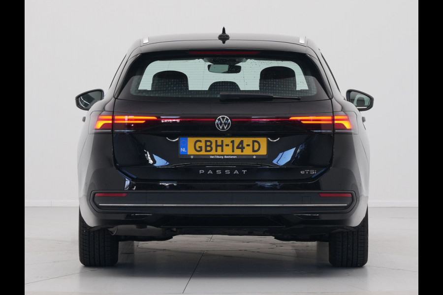 Volkswagen Passat Variant 1.5 eTSI 150pk Business Trekhaak Navigatie Camera Side Assist Acc ARGON 343