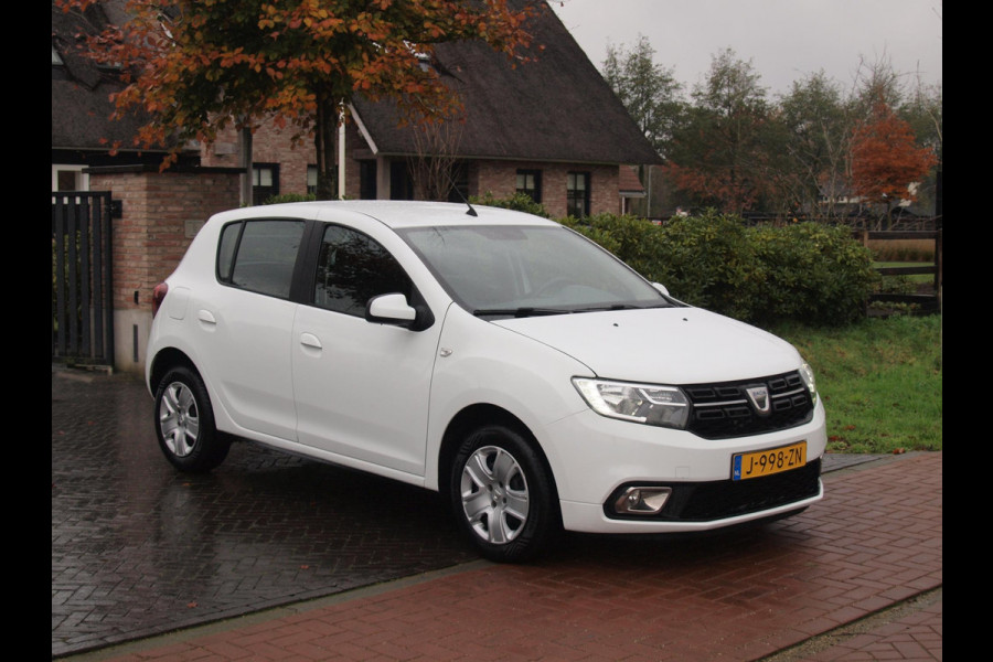 Dacia Sandero 0.9 TCe Easy-R Comfort | Cruise Control | Automaat | DAB | Airco |