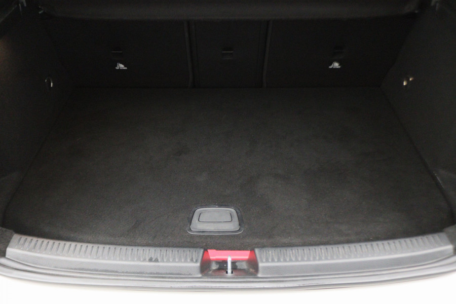 Mercedes-Benz A-Klasse 250 e Business Solution AMG Limited Camera, Sfeerverlichting, Apple Carplay, LED, Cruise, PDC