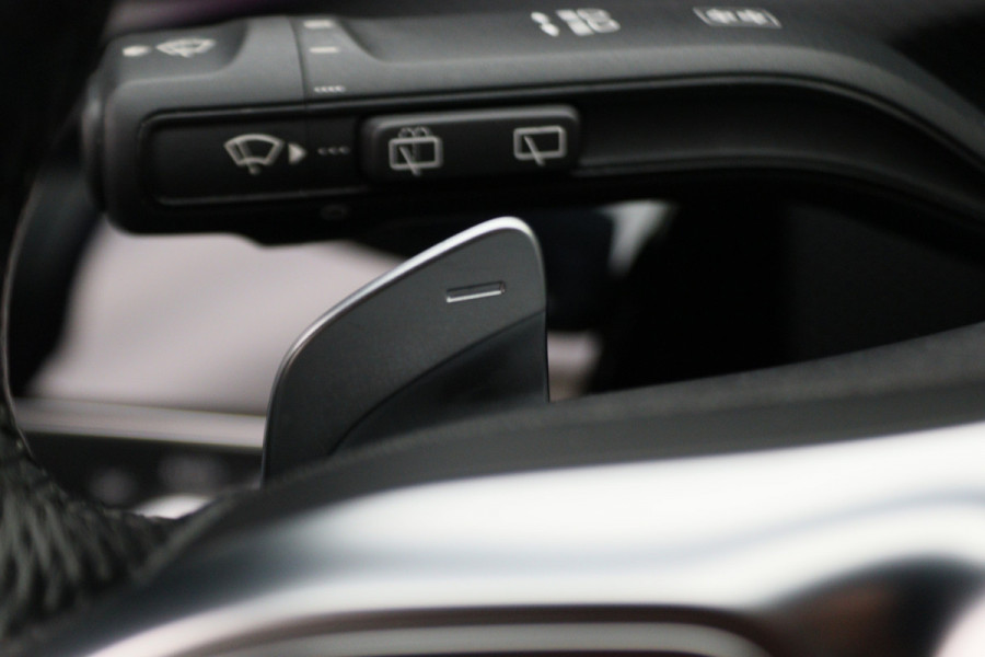 Mercedes-Benz A-Klasse 250 e Business Solution AMG Limited Camera, Sfeerverlichting, Apple Carplay, LED, Cruise, PDC