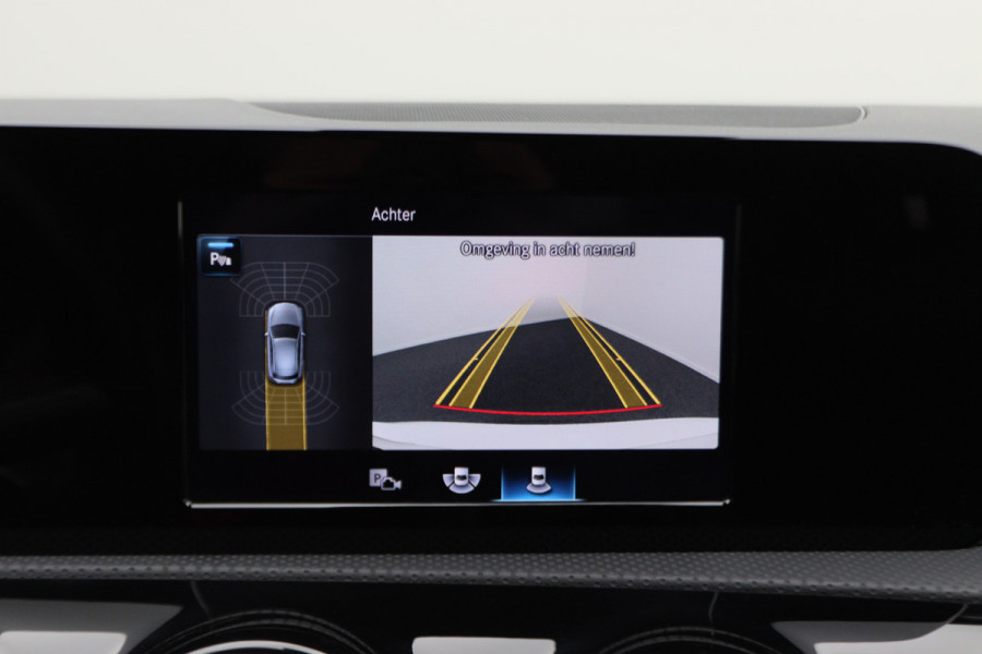 Mercedes-Benz A-Klasse 250 e Business Solution AMG Limited Camera, Sfeerverlichting, Apple Carplay, LED, Cruise, PDC