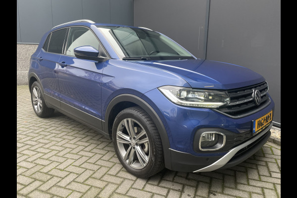 Volkswagen T-Cross Automaat 1.5 TSI Style Business R design automaat Airco - Cruise control - Parkeersensoren voor en achter - Navigatie - Dakrails - Bluetooth - Dodehoek detector - Stuur leder - Stuur multifunctioneel - Start/stop systeem - Radio - Licht metalen velgen 17 inch