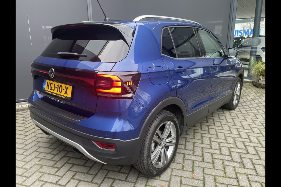 Volkswagen T-Cross Automaat 1.5 TSI Style Business R design automaat Airco - Cruise control - Parkeersensoren voor en achter - Navigatie - Dakrails - Bluetooth - Dodehoek detector - Stuur leder - Stuur multifunctioneel - Start/stop systeem - Radio - Licht metalen velgen 17 inch
