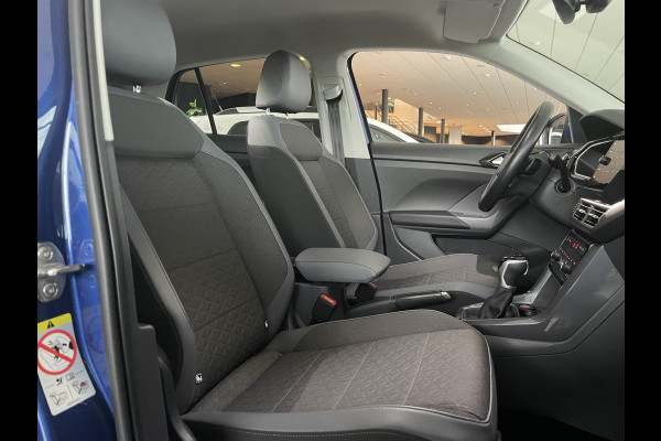 Volkswagen T-Cross Automaat 1.5 TSI Style Business R design automaat Airco - Cruise control - Parkeersensoren voor en achter - Navigatie - Dakrails - Bluetooth - Dodehoek detector - Stuur leder - Stuur multifunctioneel - Start/stop systeem - Radio - Licht metalen velgen 17 inch