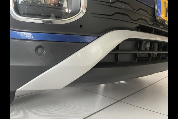 Volkswagen T-Cross Automaat 1.5 TSI Style Business R design automaat Airco - Cruise control - Parkeersensoren voor en achter - Navigatie - Dakrails - Bluetooth - Dodehoek detector - Stuur leder - Stuur multifunctioneel - Start/stop systeem - Radio - Licht metalen velgen 17 inch