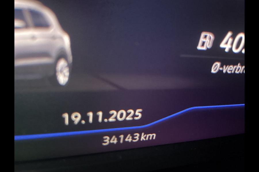 Volkswagen T-Cross Automaat 1.5 TSI Style Business R design automaat Airco - Cruise control - Parkeersensoren voor en achter - Navigatie - Dakrails - Bluetooth - Dodehoek detector - Stuur leder - Stuur multifunctioneel - Start/stop systeem - Radio - Licht metalen velgen 17 inch