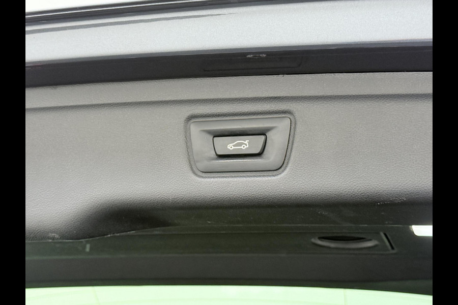 BMW 3 Serie Touring 320i M-SPORT| PANO| ADAP. CRUISE| NET GROOT ONDERHOUD GEHAD, RIJKLAAR| ELEK. ACHTERKLEP| CAMERA|