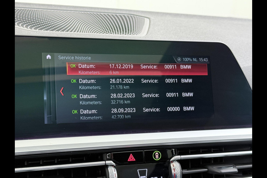 BMW 3 Serie Touring 320i M-SPORT| PANO| ADAP. CRUISE| NET GROOT ONDERHOUD GEHAD, RIJKLAAR| ELEK. ACHTERKLEP| CAMERA|