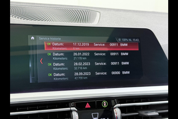 BMW 3 Serie Touring 320i M-SPORT| PANO| ADAP. CRUISE| NET GROOT ONDERHOUD GEHAD, RIJKLAAR| ELEK. ACHTERKLEP| CAMERA|