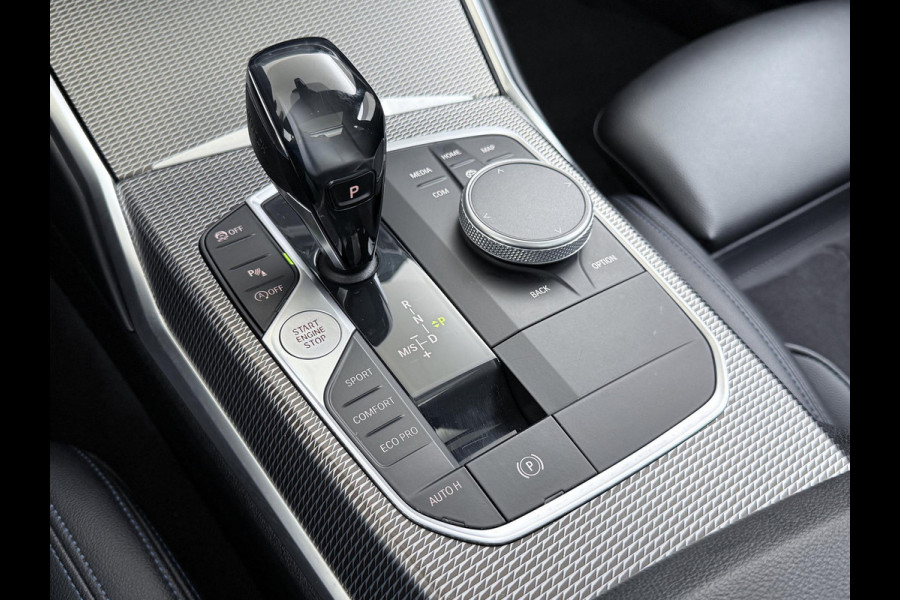 BMW 3 Serie Touring 320i M-SPORT| PANO| ADAP. CRUISE| NET GROOT ONDERHOUD GEHAD, RIJKLAAR| ELEK. ACHTERKLEP| CAMERA|