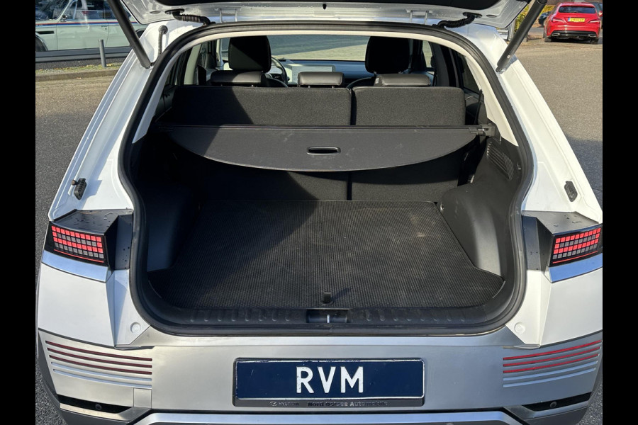 Hyundai IONIQ 5 Lounge AWD 77.4 kWh SOH 100% RIJKLAAR! | FABRIEKSGARANTIE HYUNDAI TOT 10-2028| |STOELVERWARMING + VENTILATIE| DEALER OH. |ELEK. ACHTERKLEP| BOSE AUDIO| VOL OPTIES| ACHTERBANK VERWARMD| HEAD-UP