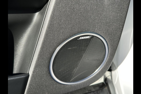 Hyundai IONIQ 5 Lounge AWD 77.4 kWh SOH 100% RIJKLAAR! | FABRIEKSGARANTIE HYUNDAI TOT 10-2028| |STOELVERWARMING + VENTILATIE| DEALER OH. |ELEK. ACHTERKLEP| BOSE AUDIO| VOL OPTIES| ACHTERBANK VERWARMD| HEAD-UP