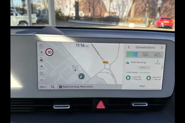 Hyundai IONIQ 5 Lounge AWD 77.4 kWh SOH 100% RIJKLAAR! | FABRIEKSGARANTIE HYUNDAI TOT 10-2028| |STOELVERWARMING + VENTILATIE| DEALER OH. |ELEK. ACHTERKLEP| BOSE AUDIO| VOL OPTIES| ACHTERBANK VERWARMD| HEAD-UP