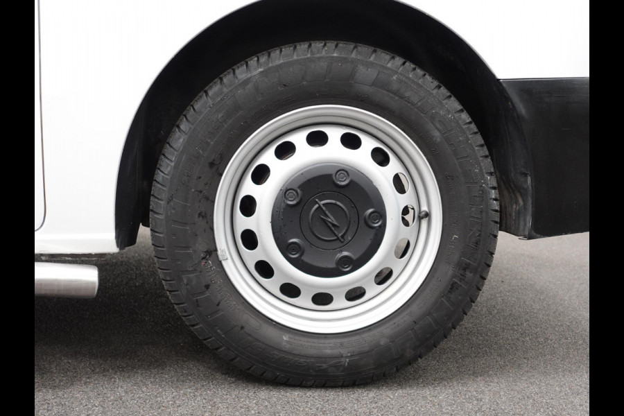 Opel Vivaro Combi 1.5 CDTI L2H1 Cruise Control  Parkeersensoren Achter  Bluetooth Airco Voor en Achter  Schuifdeur Rechts en Links