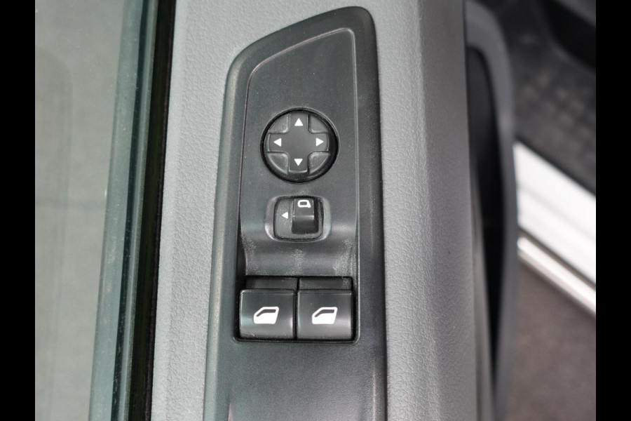 Opel Vivaro Combi 1.5 CDTI L2H1 Cruise Control  Parkeersensoren Achter  Bluetooth Airco Voor en Achter  Schuifdeur Rechts en Links