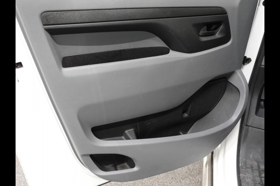 Opel Vivaro Combi 1.5 CDTI L2H1 Cruise Control  Parkeersensoren Achter  Bluetooth Airco Voor en Achter  Schuifdeur Rechts en Links