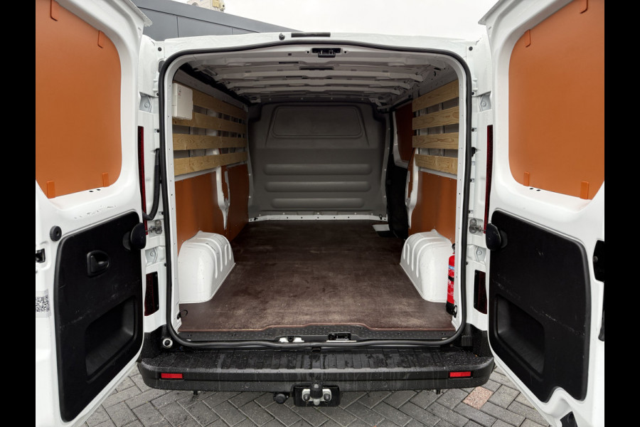 Renault Trafic 2.0 dCi 110 PK / L2H1 / 1e EIG. / TREKHAAK / AIRCO / CRUISE / CARPLAY / 3-ZITS / LED