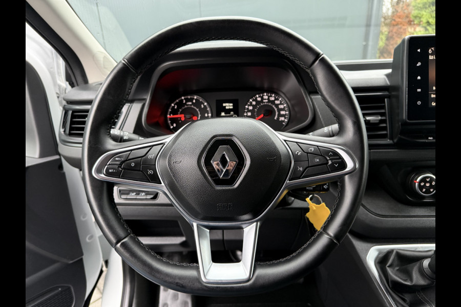 Renault Trafic 2.0 dCi 110 PK / L2H1 / 1e EIG. / TREKHAAK / AIRCO / CRUISE / CARPLAY / 3-ZITS / LED