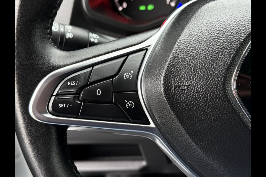 Renault Trafic 2.0 dCi 110 PK / L2H1 / 1e EIG. / TREKHAAK / AIRCO / CRUISE / CARPLAY / 3-ZITS / LED