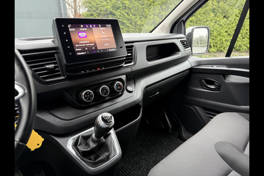 Renault Trafic 2.0 dCi 110 PK / L2H1 / 1e EIG. / TREKHAAK / AIRCO / CRUISE / CARPLAY / 3-ZITS / LED