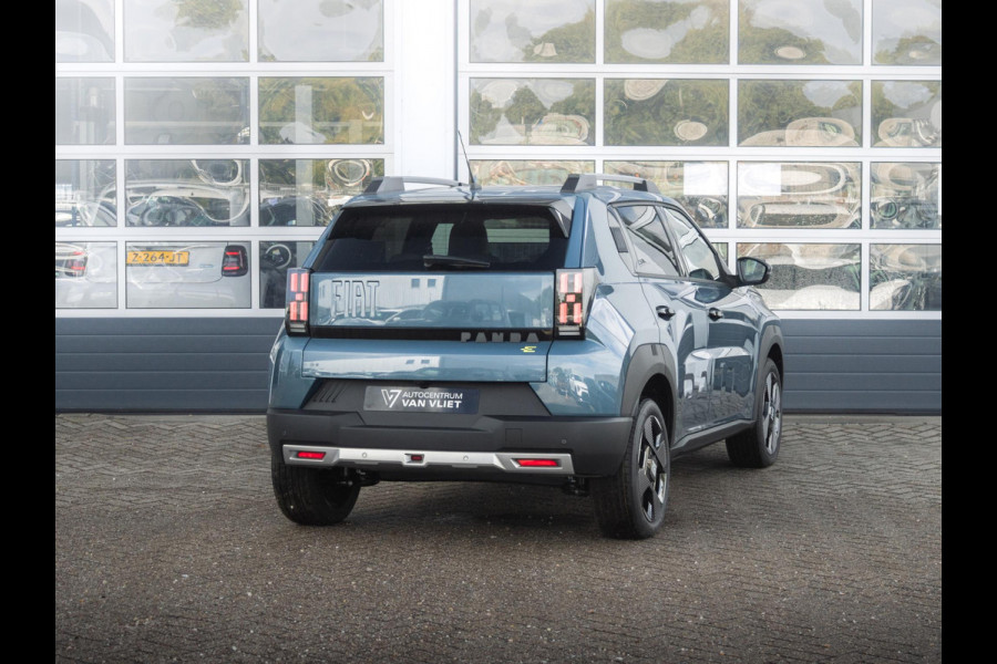 Fiat Grande Panda La Prima 7,4 kW 44 kWh | Uit voorraad leverbaar | Clima | Cruise | Camera | Apple Carplay | 17" | Navi | Winter Pack