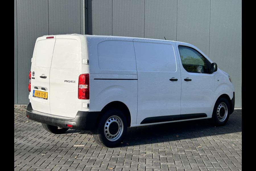 Toyota ProAce Worker 2.0 D-4D 145 PK / L2H1 / 1e EIGENAAR / 51.767 KM !! / 3-ZITS / AIRCO / CRUISE / APPLE CARPLAY / PDC