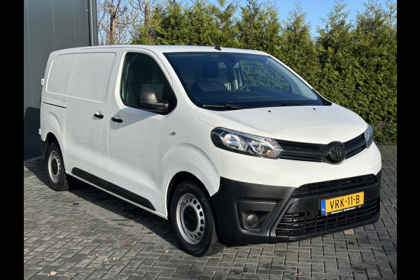 Toyota ProAce Worker 2.0 D-4D 145 PK / L2H1 / 1e EIGENAAR / 51.767 KM !! / 3-ZITS / AIRCO / CRUISE / APPLE CARPLAY / PDC
