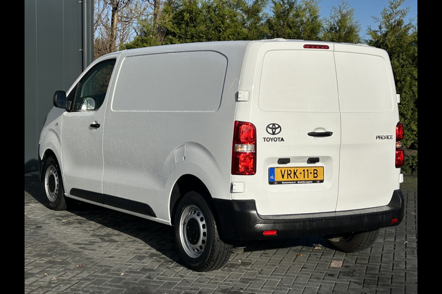 Toyota ProAce Worker 2.0 D-4D 145 PK / L2H1 / 1e EIGENAAR / 51.767 KM !! / 3-ZITS / AIRCO / CRUISE / APPLE CARPLAY / PDC