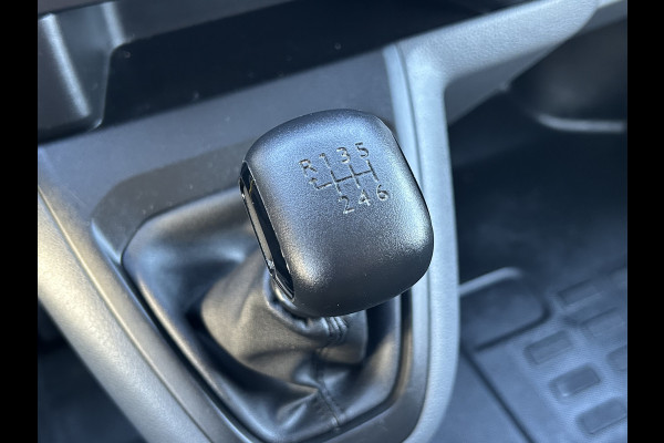 Toyota ProAce Worker 2.0 D-4D 145 PK / L2H1 / 1e EIGENAAR / 51.767 KM !! / 3-ZITS / AIRCO / CRUISE / APPLE CARPLAY / PDC