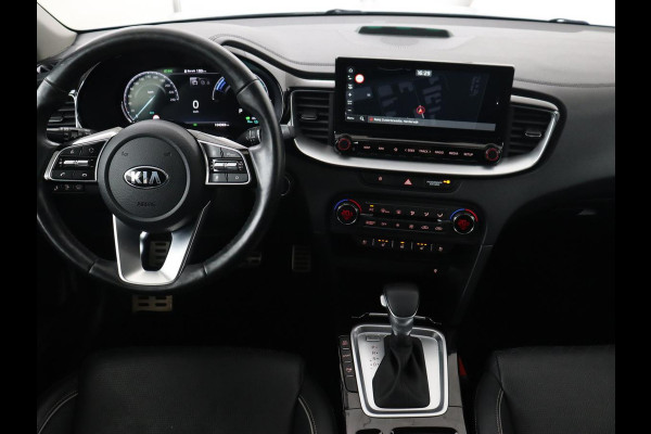 Kia Xceed 1.6 GDi PHEV ExecutiveLine | Panoramadak | Stoelventilatie | Leder | Adaptive cruise | Camera | Memory | Achterbankverwarming | Full LED | Keyless | Stuurverwarming | Navigatie | Plug In