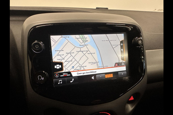 Toyota Aygo 1.0 VVT-i x-play Airco Navigatie Apple Carplay/Android Auto Camera Achter