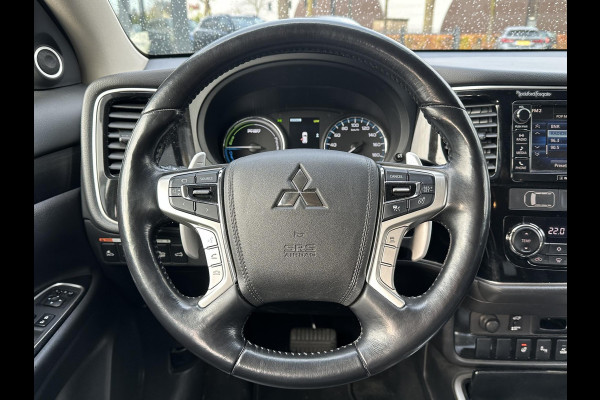 Mitsubishi Outlander 2.0 PHEV Prestige+ VEEL OPTIES!| ELEK. STOEL| ELEK. ACHTERKLEP| STOEL/STUURVERWARMING | AFNEEMBARE TREKHAAK | PANO DAK | ACHTERUITRIJ CAMERA |