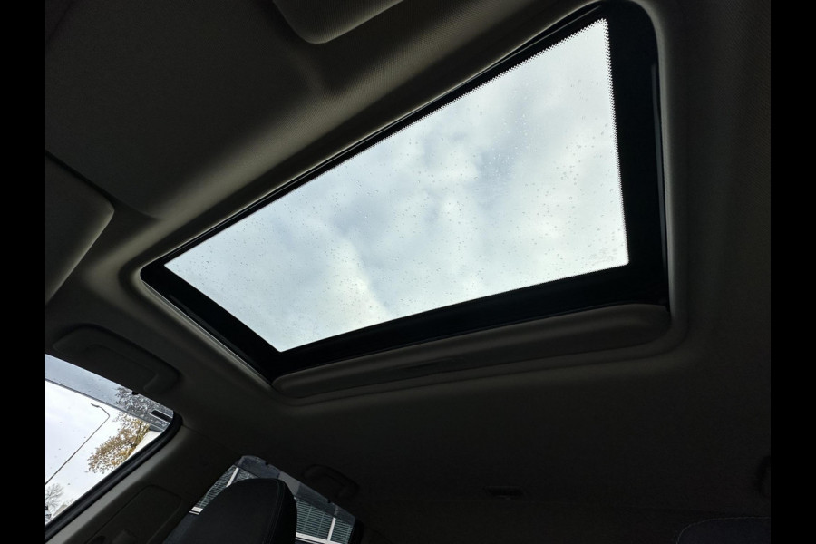 Mitsubishi Outlander 2.0 PHEV Prestige+ VEEL OPTIES!| ELEK. STOEL| ELEK. ACHTERKLEP| STOEL/STUURVERWARMING | AFNEEMBARE TREKHAAK | PANO DAK | ACHTERUITRIJ CAMERA |