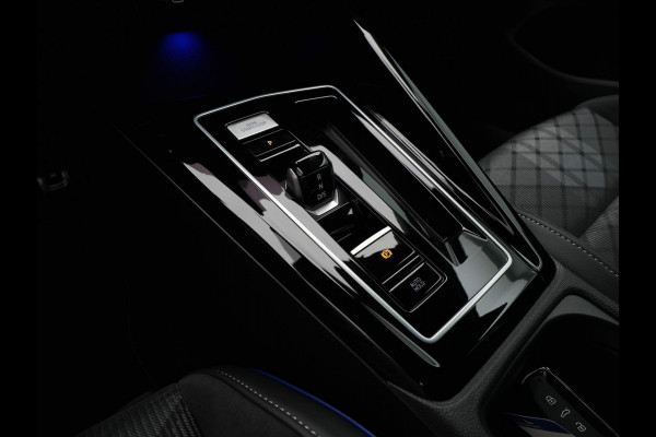 Volkswagen Golf 1.5 eTSI R-Line Edition