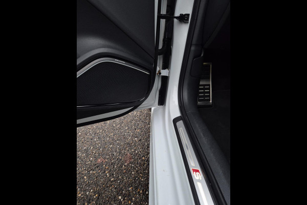 Audi A3 3x 1e eig. S Line Edition Massage Android CarPlay Apple Virtual dash Adaptieve Cruise Line Assist Navi NAP 1.5 TFSI Sport