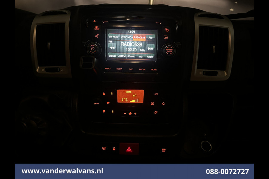 Fiat Ducato 2.3 multijet 150pk Bakwagen 232cm Hoog Laadklep Zijdeur Euro6 Airco | 1090kg Laadvermogen Navigatie, Cruisecontrol