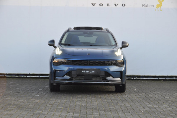 Lynk & Co 01 / 360 Camera / Adaptieve cruise control / Elektrische stoelen / BLIS / Stoelverwarming / Elektrische achterklep / Climate control / Parkeersensoren met camera / Regensensor / Keyless entry /