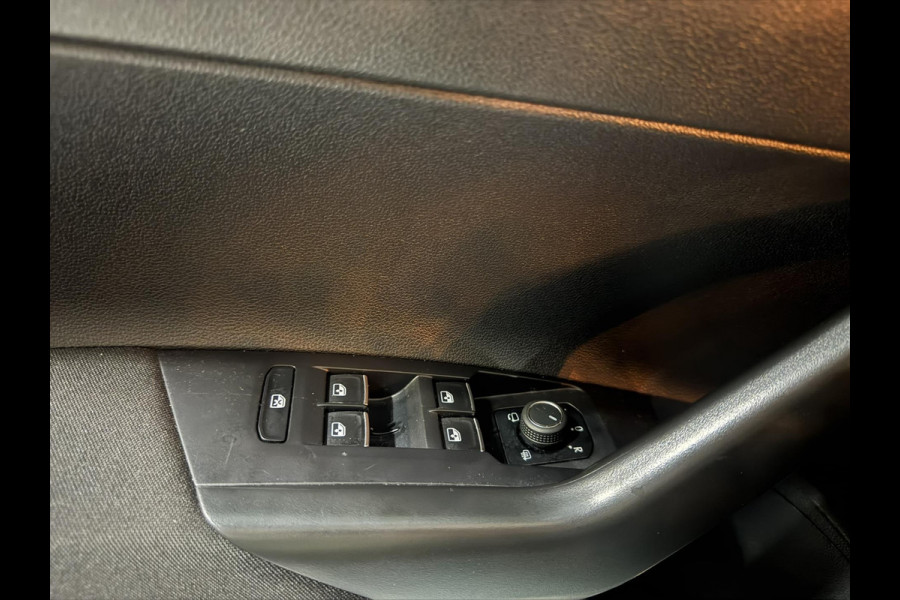 Volkswagen Polo 1.0 TSI 3x R-Line Garantie Pano IQ. Matrix Led Carplay Camera Keyless IQ. Drive Lane ACC Navi Clima Rijklaar