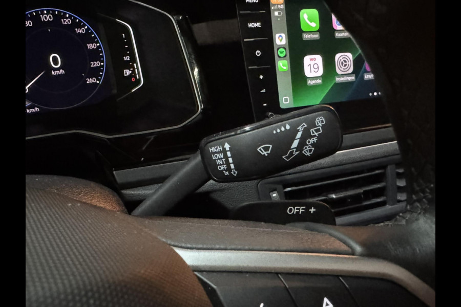 Volkswagen Polo 1.0 TSI 3x R-Line Garantie Pano IQ. Matrix Led Carplay Camera Keyless IQ. Drive Lane ACC Navi Clima Rijklaar