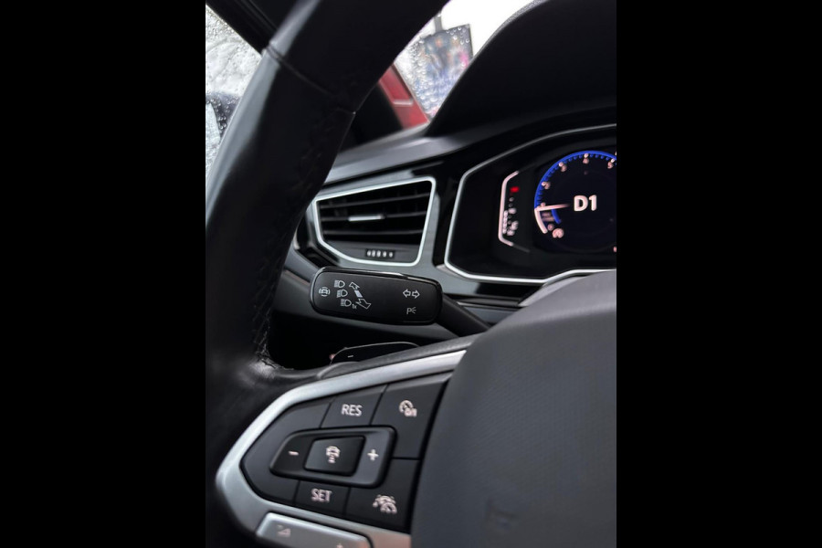 Volkswagen Polo 1.0 TSI 3x R-Line Garantie Pano IQ. Matrix Led Carplay Camera Keyless IQ. Drive Lane ACC Navi Clima Rijklaar