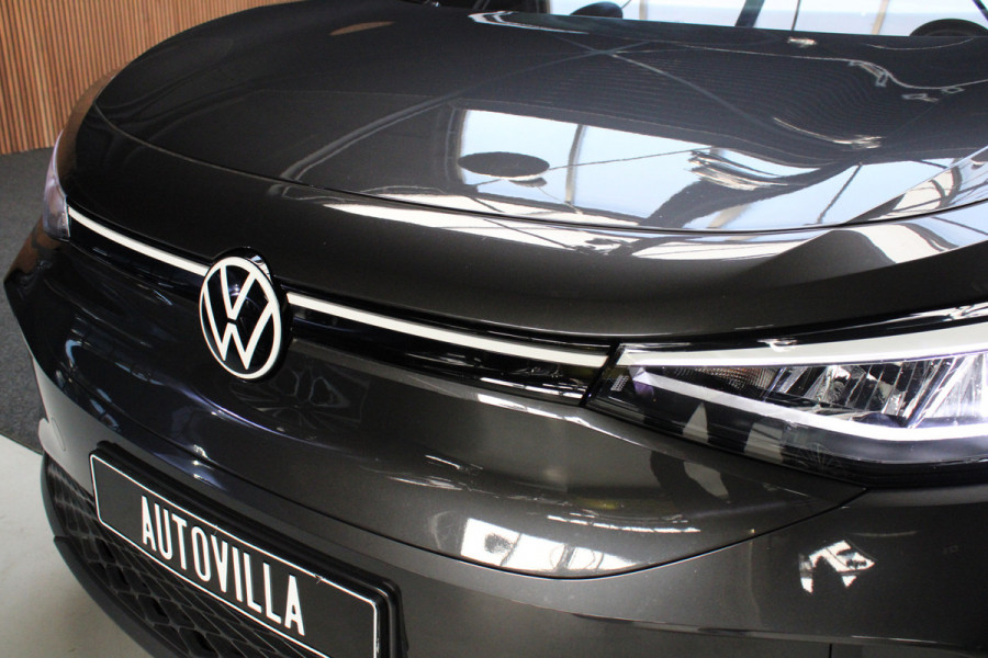 Volkswagen ID.4 Navi ACC Camera Warmtepomp PDC Stuurverwarm. Carplay 19" LM velgen Climate voor & achter Interieur voorverwarming & koeling