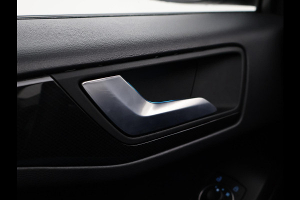 Ford Focus 1.0 ECOBOOST HYBRID 155 PK ST-LINE X + B&O | WINTERPACK | 13" NAVIGATIE | HEAD-UP | 18 INCH | ADAPTIVE CRUISE