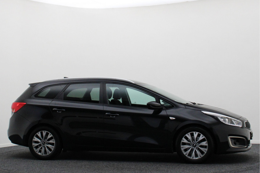 Kia cee'd Sportswagon 1.0 T-GDi Design Edition Camera, Apple Carplay, Climate, Trekhaak, Navigatie