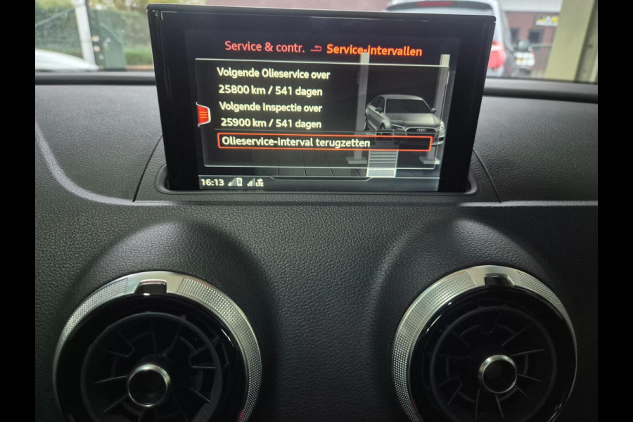 Audi A3 3x 1e eig. S Line Edition Massage Android CarPlay Apple Virtual dash Adaptieve Cruise Line Assist Navi NAP 1.5 TFSI Sport