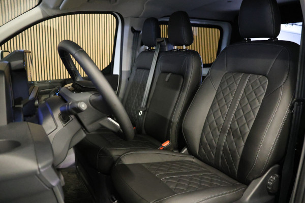 Ford Transit Custom 320 2.0 TDCI 170 PK L2H1 Limited DC | Dubbel Cabine | ACC | Blind Spot | Navigatie | Camera | CarPlay | Lane Assist | Trekhaak | BPM VRIJ | Verlengde fabrieksgarantie tot 04-2030