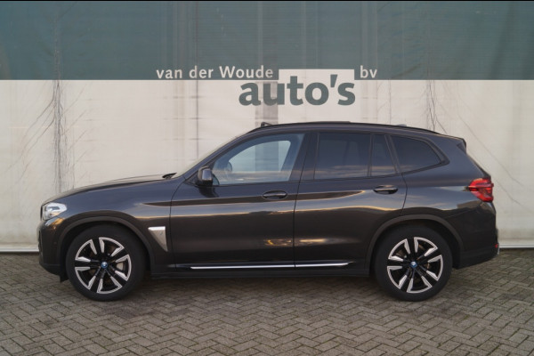 BMW iX3 80kWh 286pk Executive -LEER-PANO-LEER-ECC-
