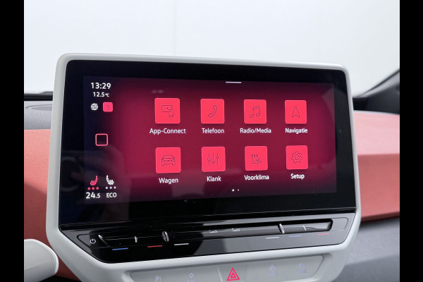 Volkswagen ID.3 First Plus 58kWh Apple Carplay Android Auto Adap.Cruise Lmv 19" Navi Camera Pdc Stoel+Stuurverwarming Keyless Advanced Matrix Led + Dynamisch Led Achterlicht en Isofix DAB Privacy Glas Rijstrooksensor SOH 89% Origineel Nederlandse Auto